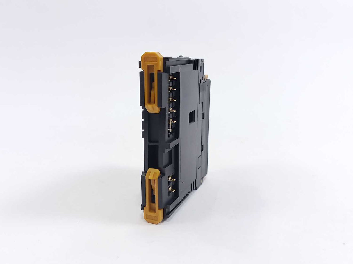 OMRON GRT1-DA2V PLC I / O Module Analog