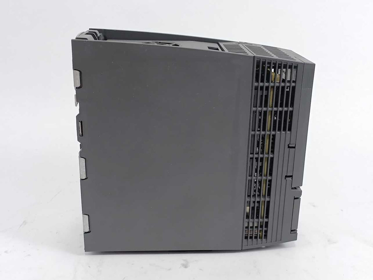 Siemens 6SL3210-1KE11-8AF2 Sinamics G120C PN 0.55kW Frequency Converter