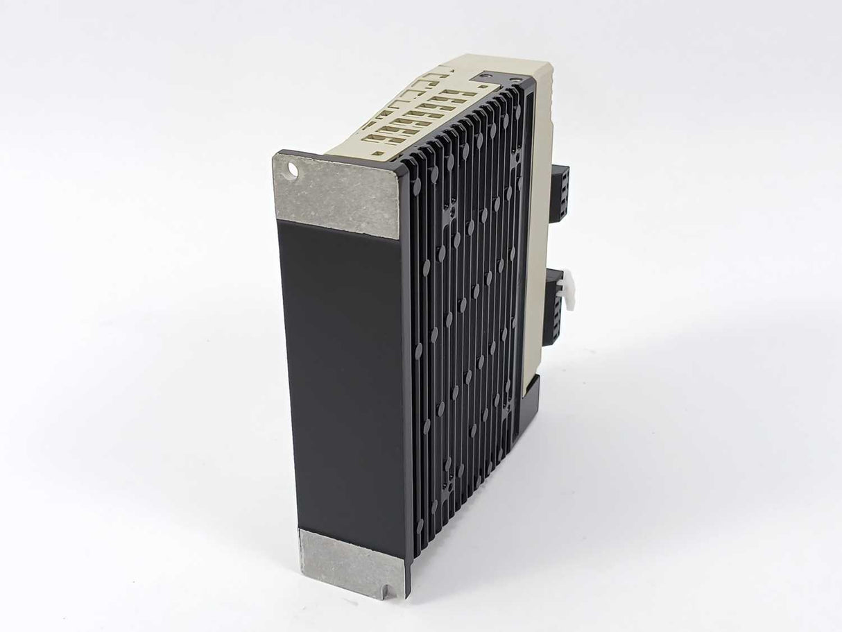 OMRON R88D-GN02H-ML2 AC Servo Drive 0.2 kW