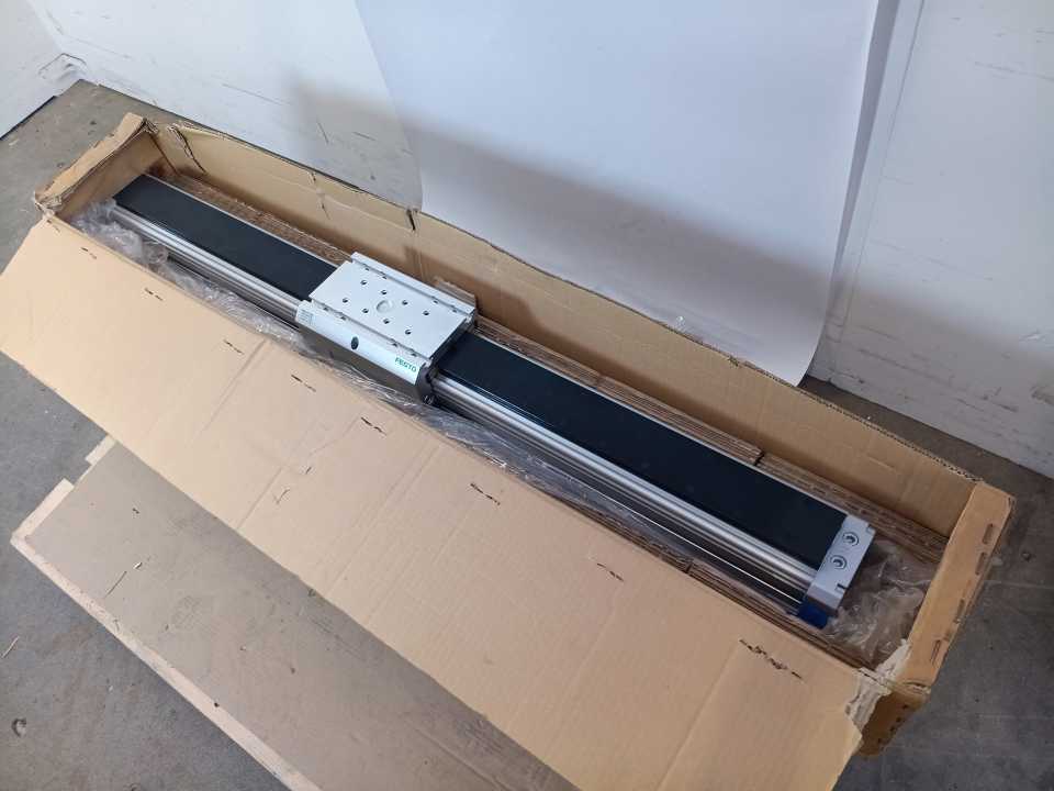 Festo 161796 DGPL-63-950-PPV-A-KF-B Linear Drive. Stroke: 950mm