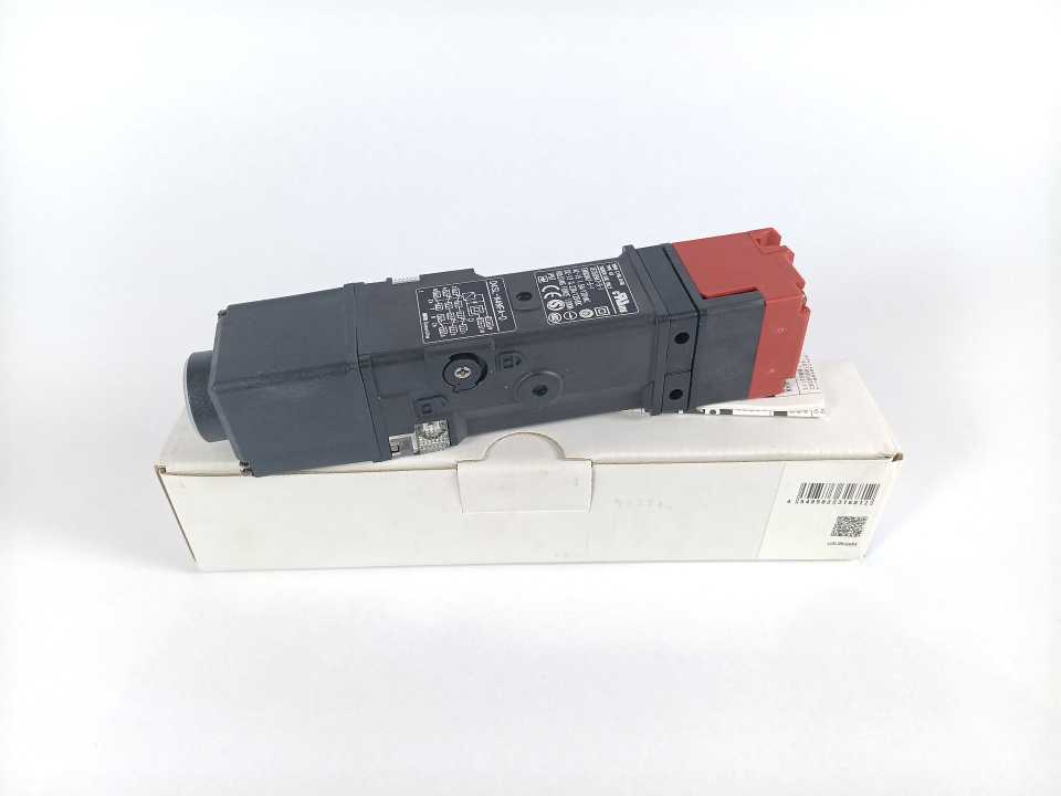OMRON D4SL-N4NFA-D Guard Lock Safety Door Switch