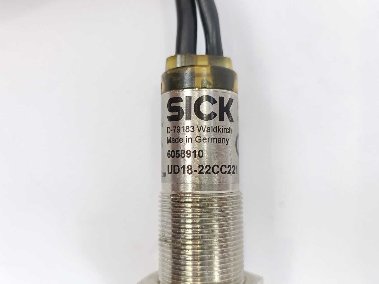 SICK 6058910 UD18-22CC221 Ultrasonic Sensor