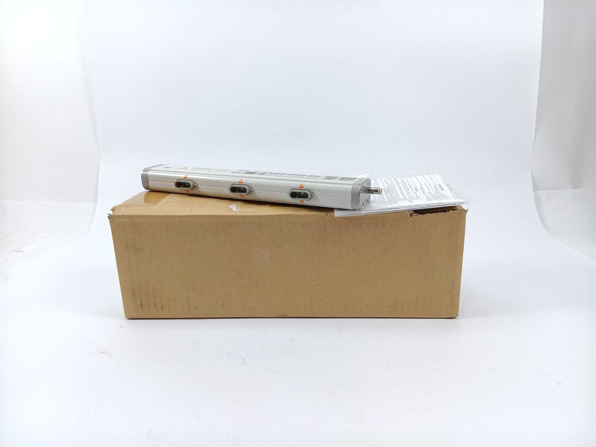 SMC IZS31-300CPZ-B Ionizer 24VDC 200mA 7kV