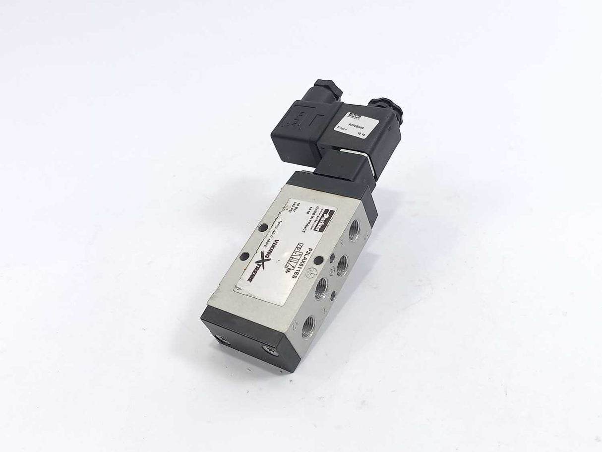 Parker P2LAX511ES Solenoid Valve With P2FCB4
