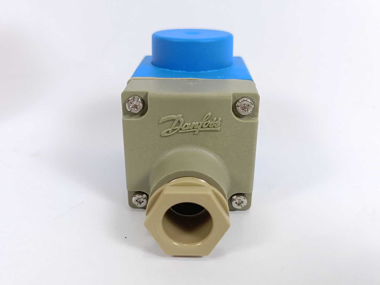 Danfoss 018F6702 240V 50Hz 10W Solenoid Coil Valve