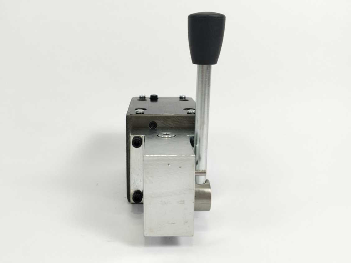 POCLAIN Hydraulics KV-4/3-5KO-10-R2 CETOP 5 Lever Valve