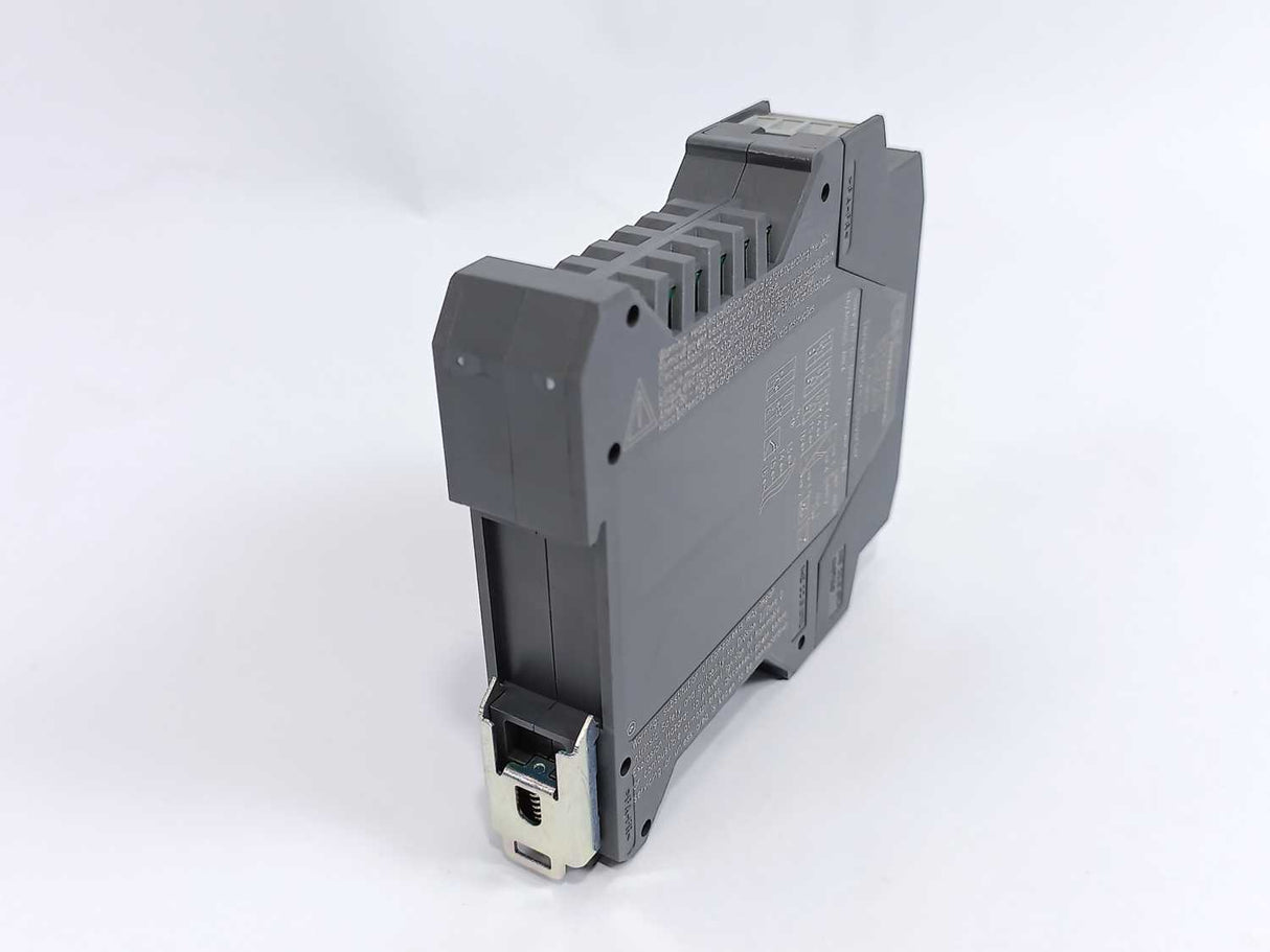 GM International D1072S 1 Channel Temperature Converter