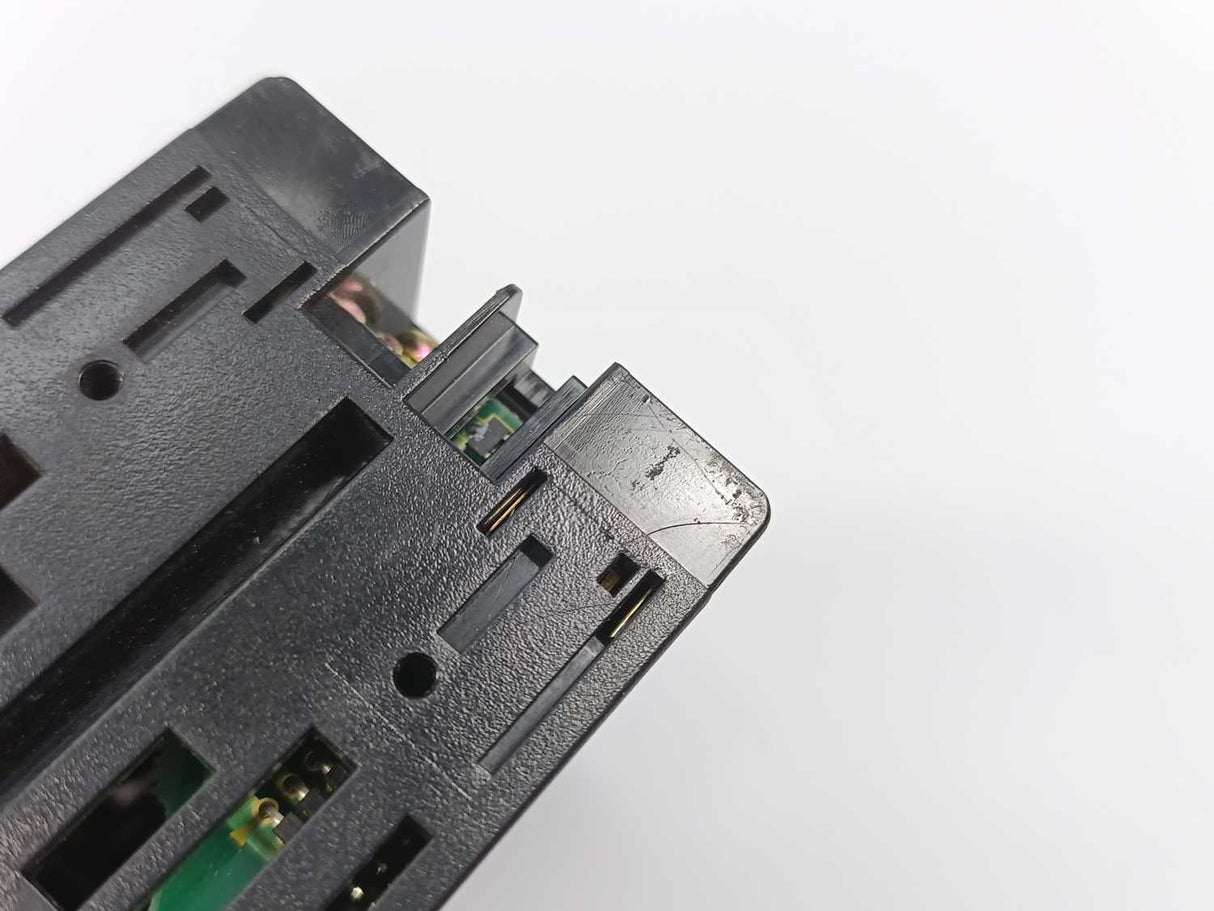 OMRON E5EK-AA2-500 Digital Controller
