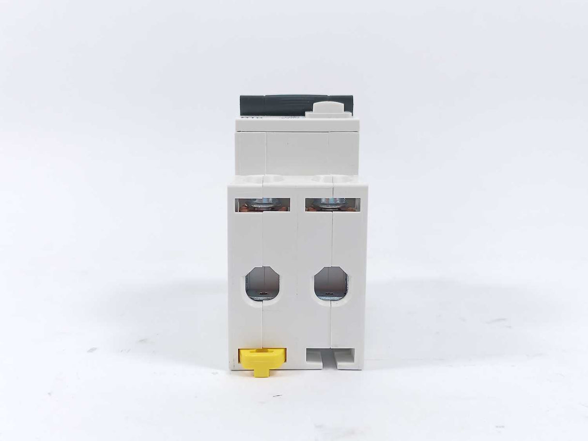 Schneider Electric A9D37210 Earth Leakage Circuit Breaker Batch 4. Pcs.