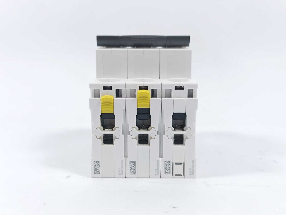 Schneider Electric A9F04320 Miniature Circuit Breaker, iC60N C20A Batch 4 Pcs.