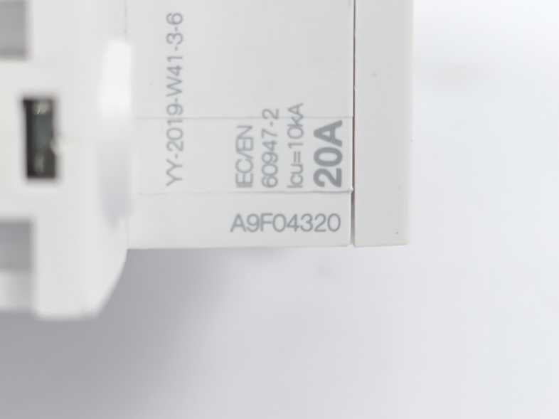 Schneider Electric A9F04320 Miniature Circuit Breaker, iC60N C20A Batch 4 Pcs.