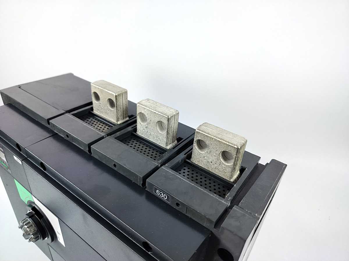 Schneider Electric INS630b Switch Disconnector, 31342, 630A