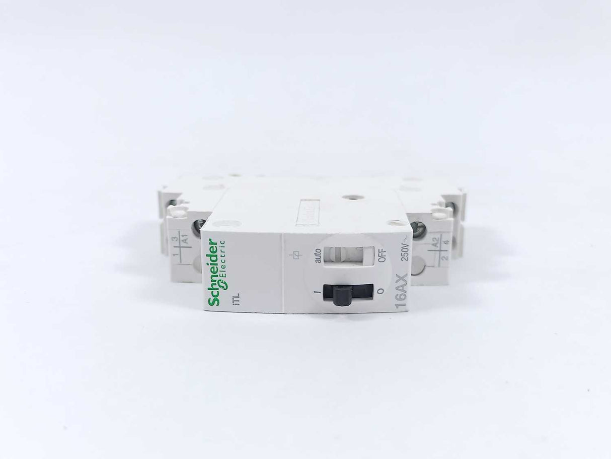 Schneider Electric A9C30212 Modular Impulse Relay Batch 12 pcs.