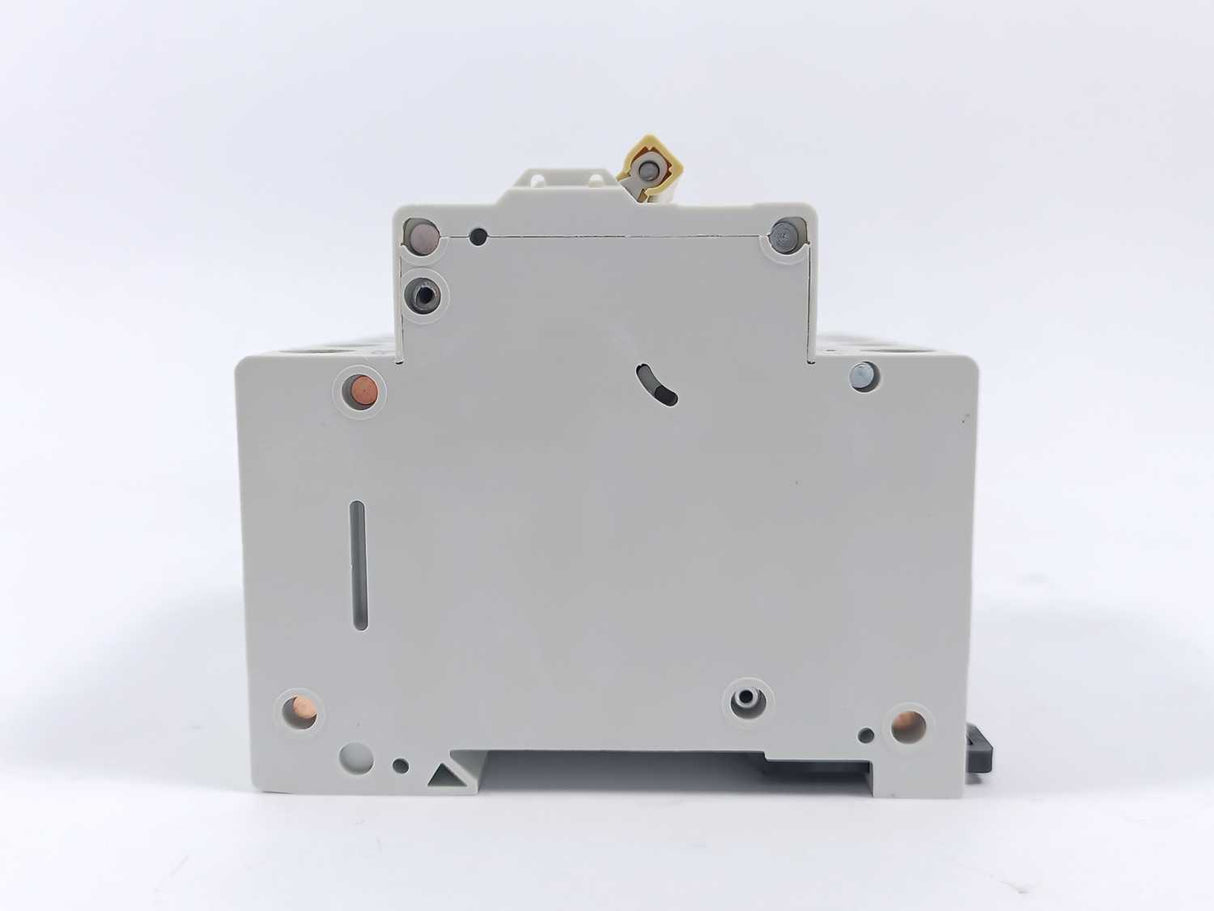 Eaton 243016 Miniatur Circuit breaker, 13A PLS6-C13/3N-MW Batch 5 Pcs.