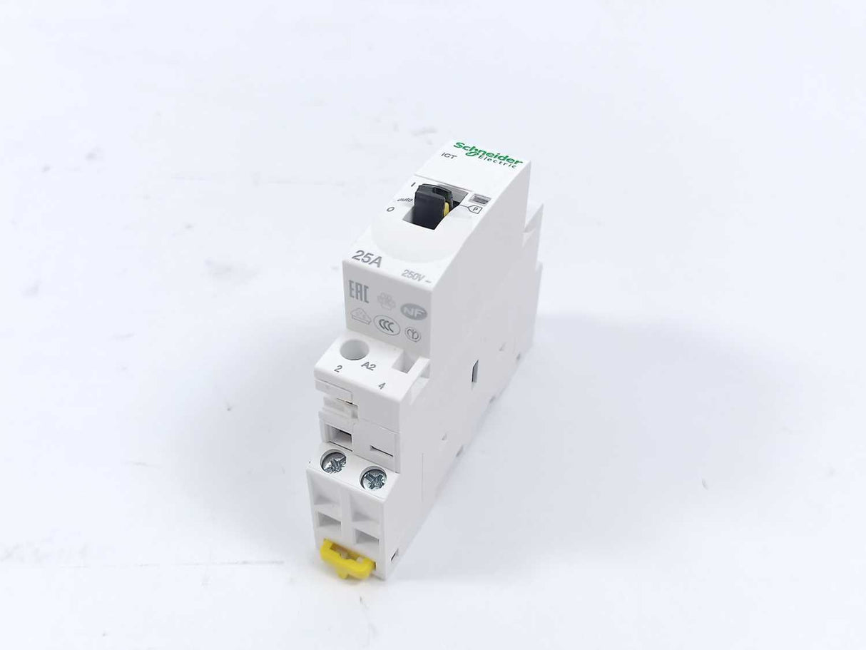Schneider Electric A9C21132 Contactor With Manuel Selector 2NO 25A Batch 12pcs.