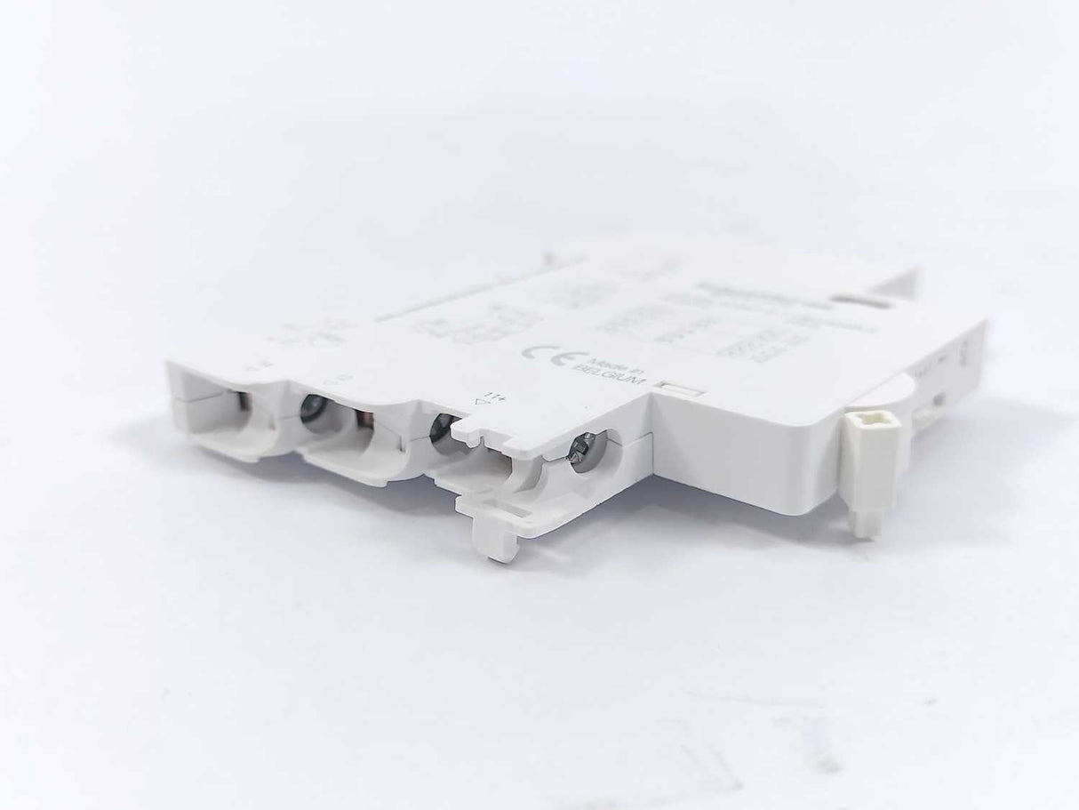 Schneider Electric A9A26924 OC Contact FOR iC60 iID 240-415VAC Batch 12pcs.