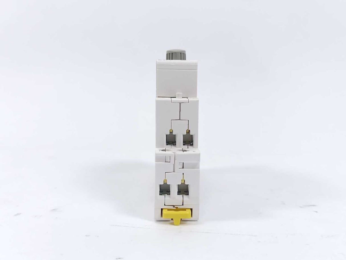 Schneider Electric A9E18036 iPB Push Button + Green Indicator Light Batch 10pcs.