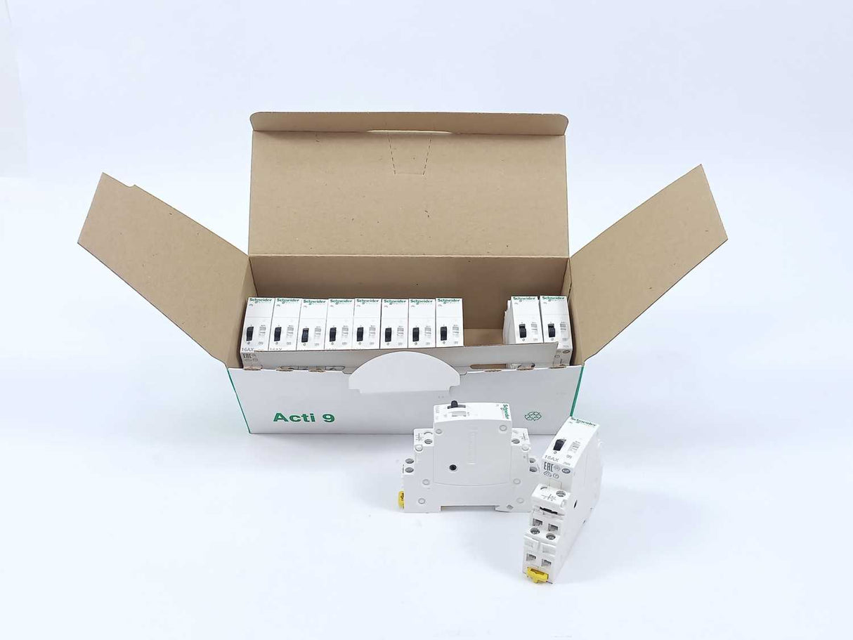 Schneider Electric A9C30212 Modular Impulse Relay 12pcs.