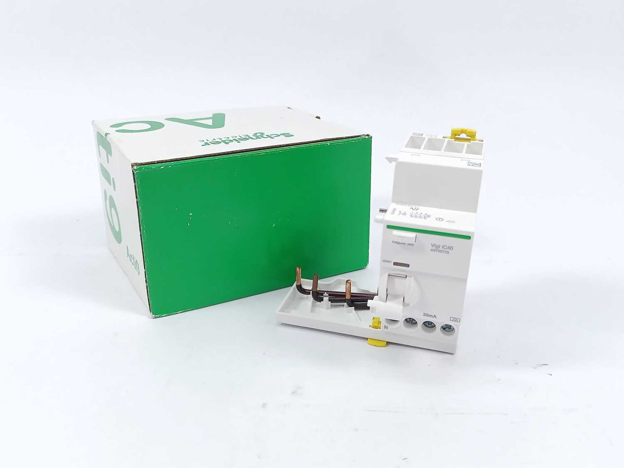 Schneider Electric A9Y80725 Add On Residual Current Device 3P+N 25A 30mA-A