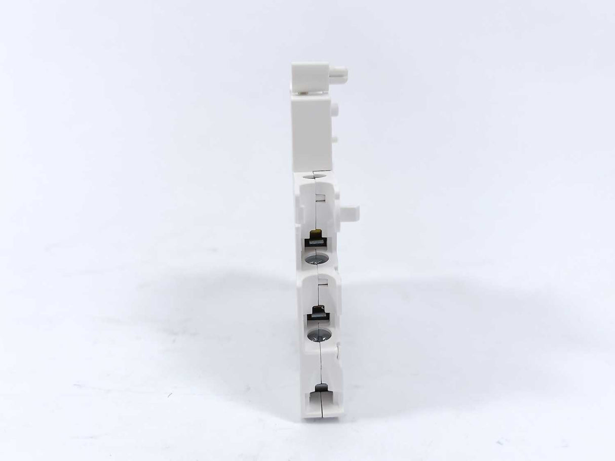 Schneider Electric A9A26929 Double OC or fault Contact for iC60 iID Batch 12 Pcs