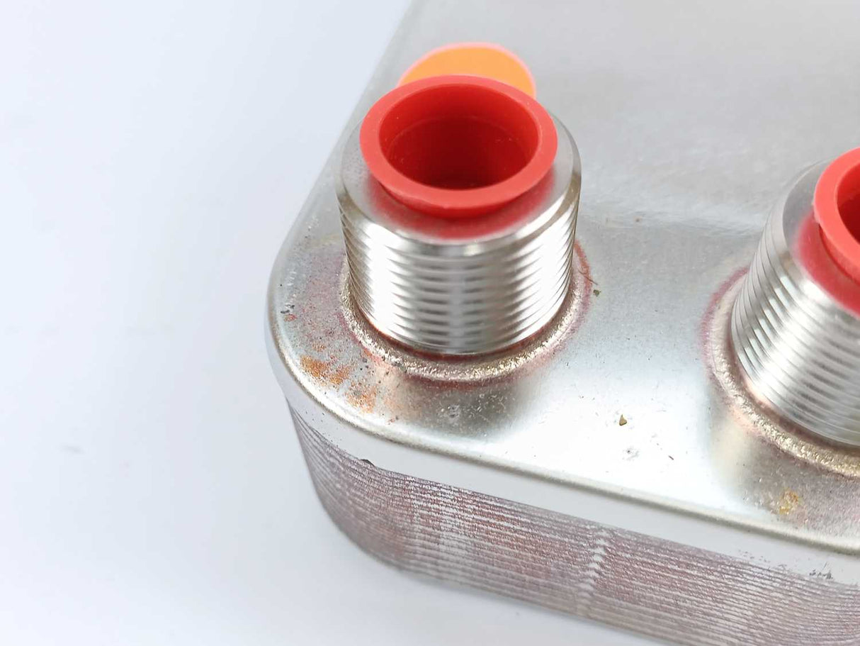 Danfoss 003L3903 IHPT+XB 06H-1-26 Temp. Controller and Heat Exchanger