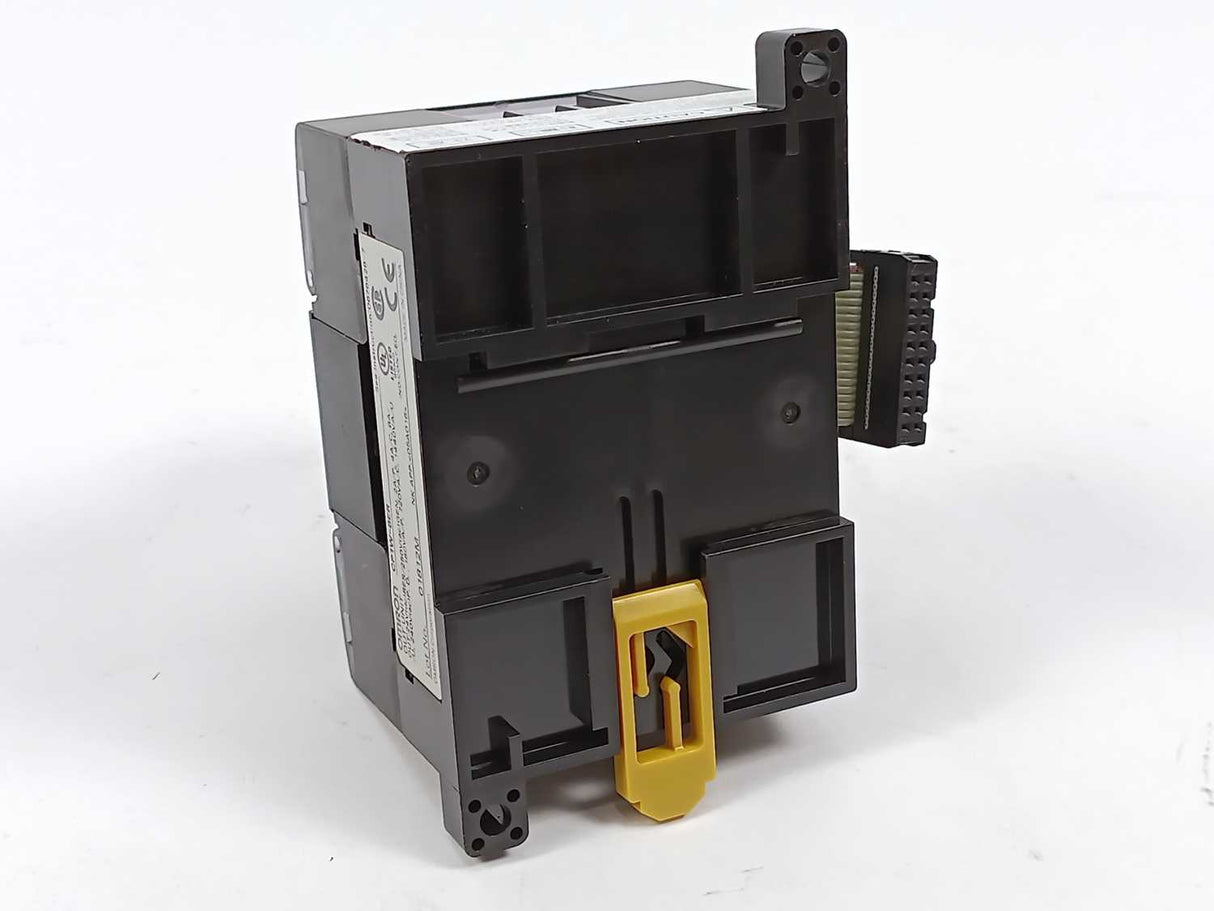 OMRON CP1W-8ER I/O expansion unit, 8 x relay outputs 2 A