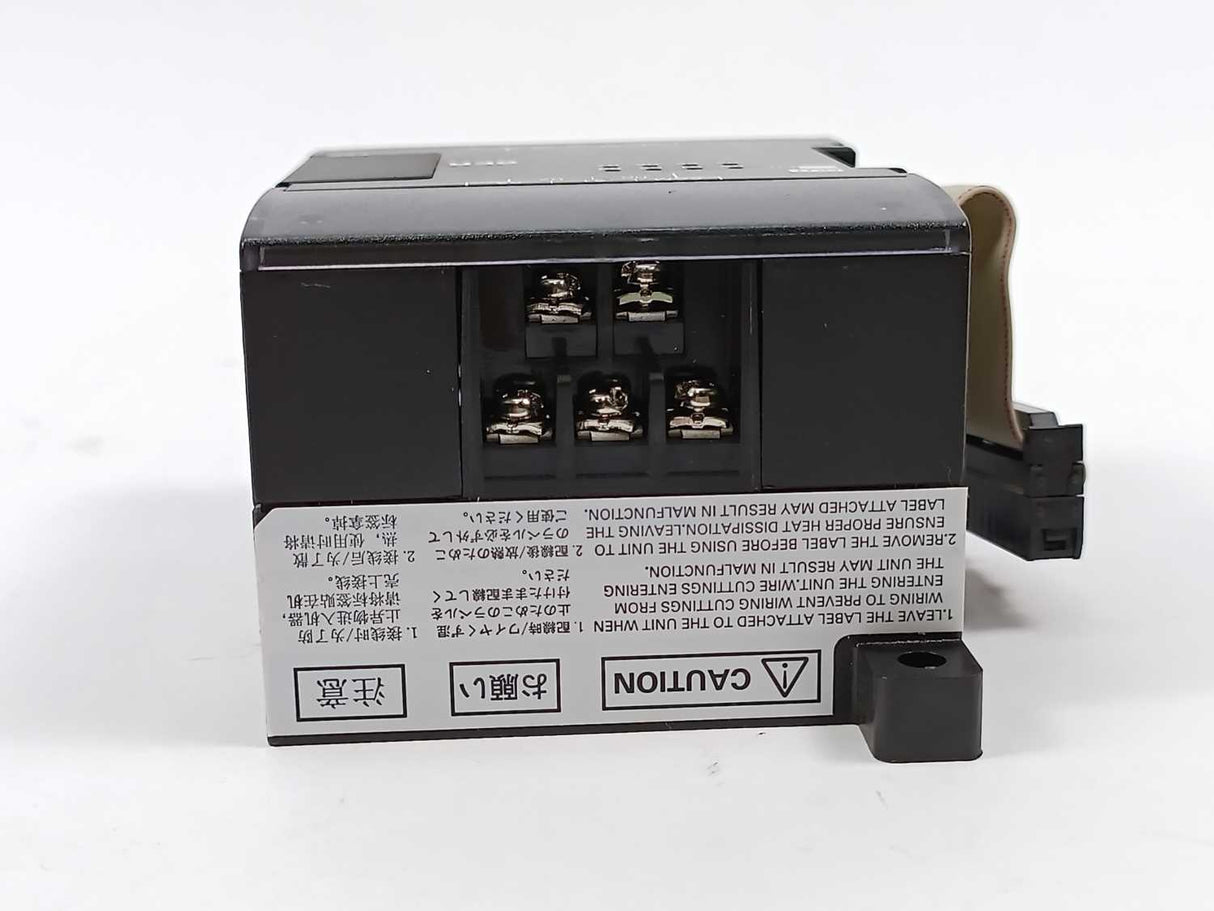 OMRON CP1W-8ER I/O expansion unit, 8 x relay outputs 2 A