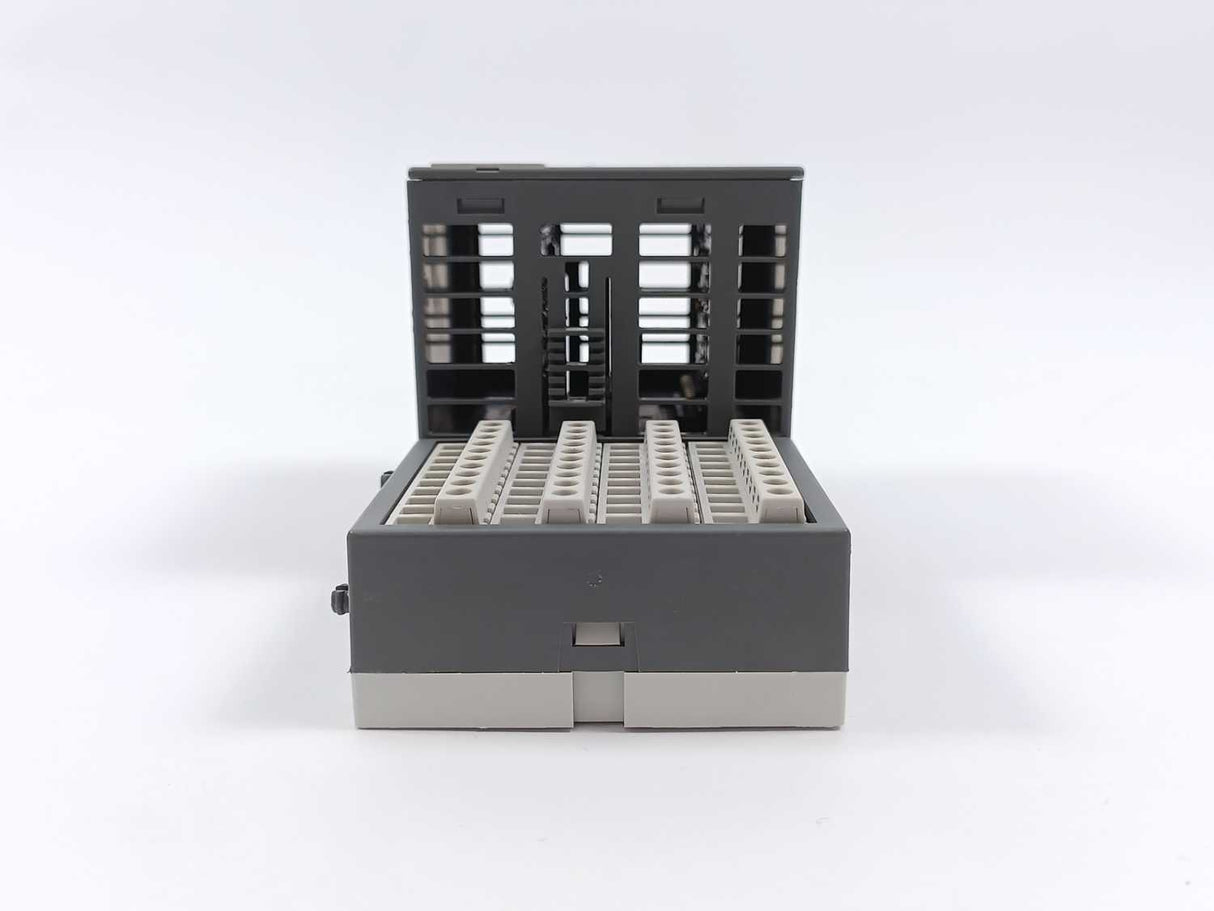 ABB 1SAP440100R0001 DC532-XC Digital I/O Module w/ 1SAP212200R0001