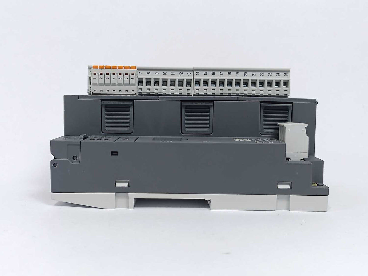 ABB 1SAP124000R0072 PM5052-T-ETH Processor Module. Memory 4MB.