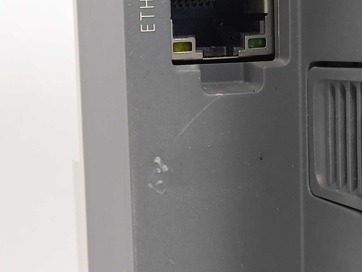ABB 1SAP124000R0072 PM5052-T-ETH Processor Module. Memory 4MB.