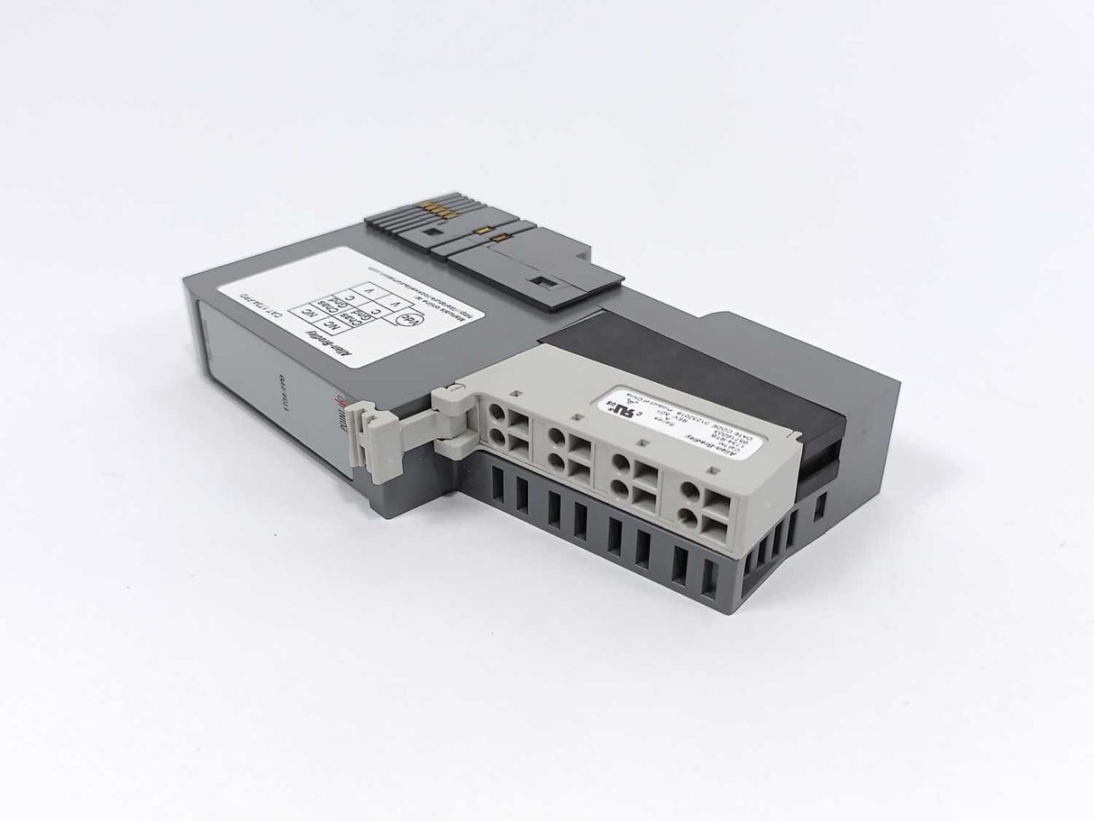 AB 1734-FPD Ser. B POINT I/O Field Distributor Module w/ 1734-RTB Ser. A