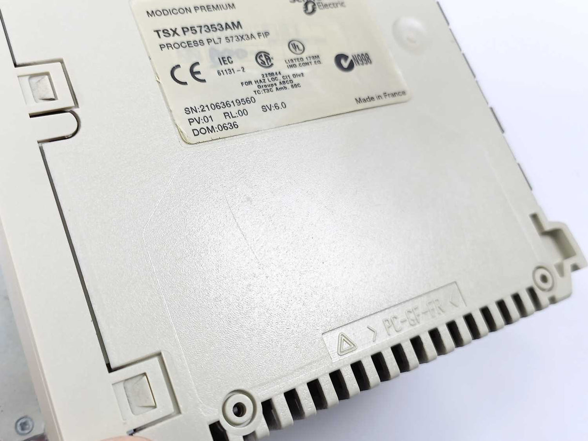 Schneider Electric TSXP57353AM Modicon PL7 Processor 1160 mA w/ TSXMRPC768K