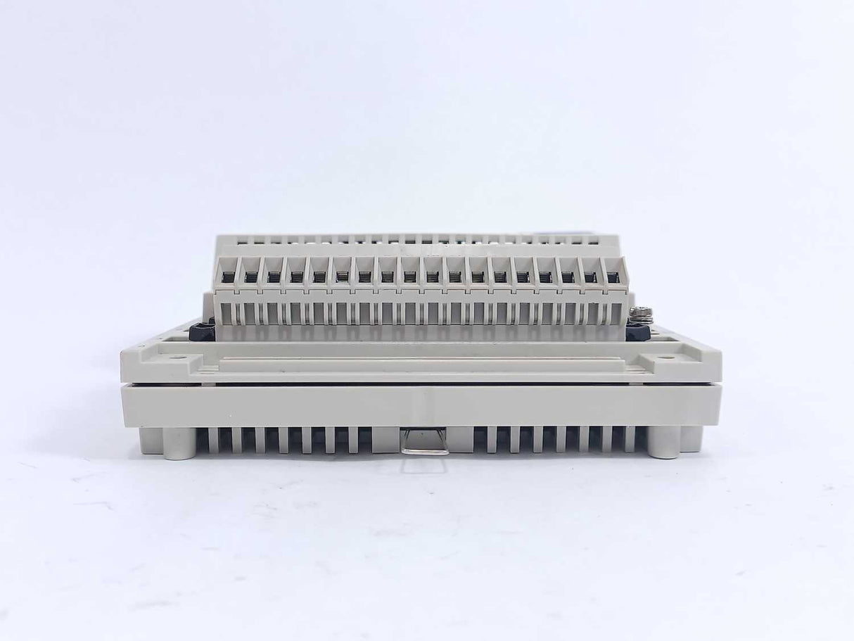 Schneider Electric 170ADO34000 TSX Momentum I/O Base, 24VDC-16PT OUT 0.5A