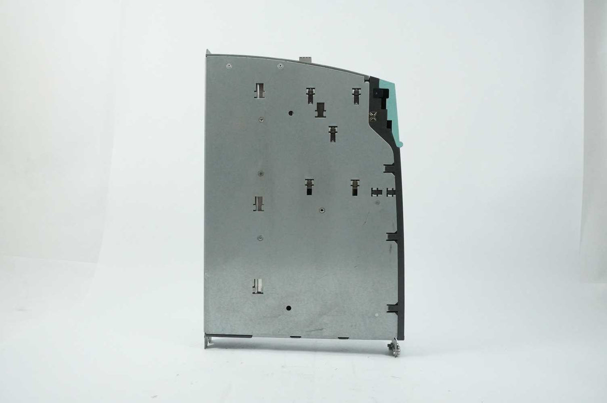 Siemens 6SL3120-2TE21-0AA3 SINAMICS S120 Double Motor Module 600VDC