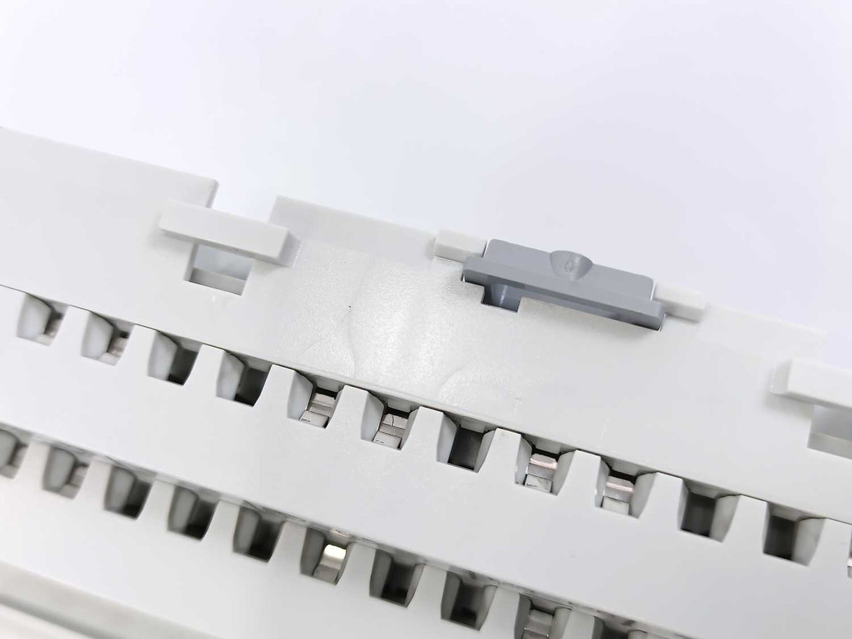 Siemens RMZ787 Universal Extension Module For Synco 700 Controllers