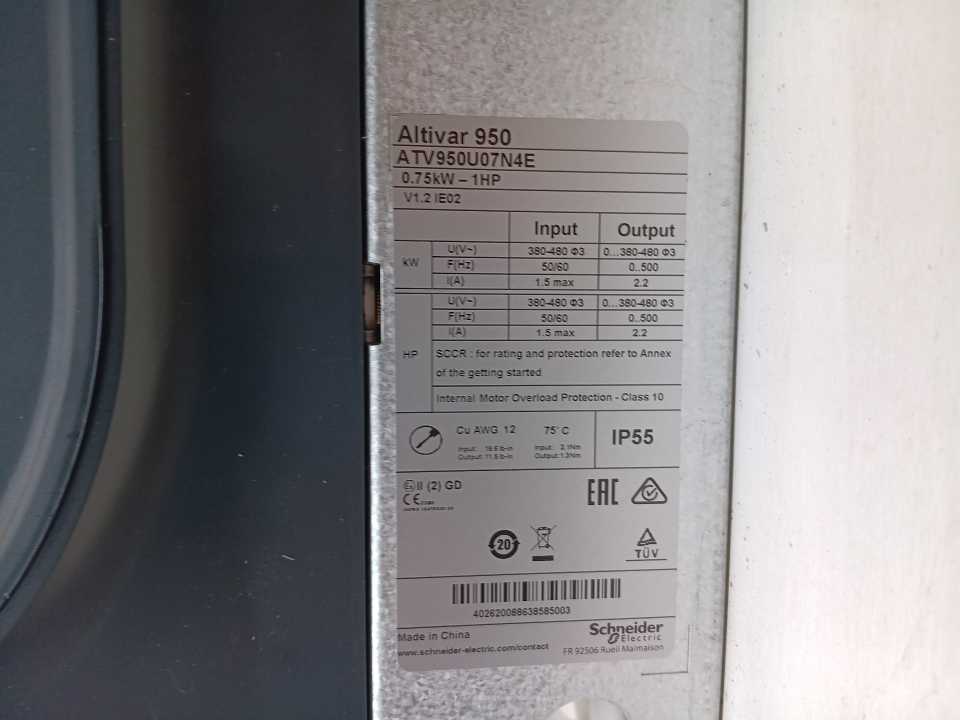 Schneider Electric ATV950U07N4E Altivar 950 0.75kW - 1HP