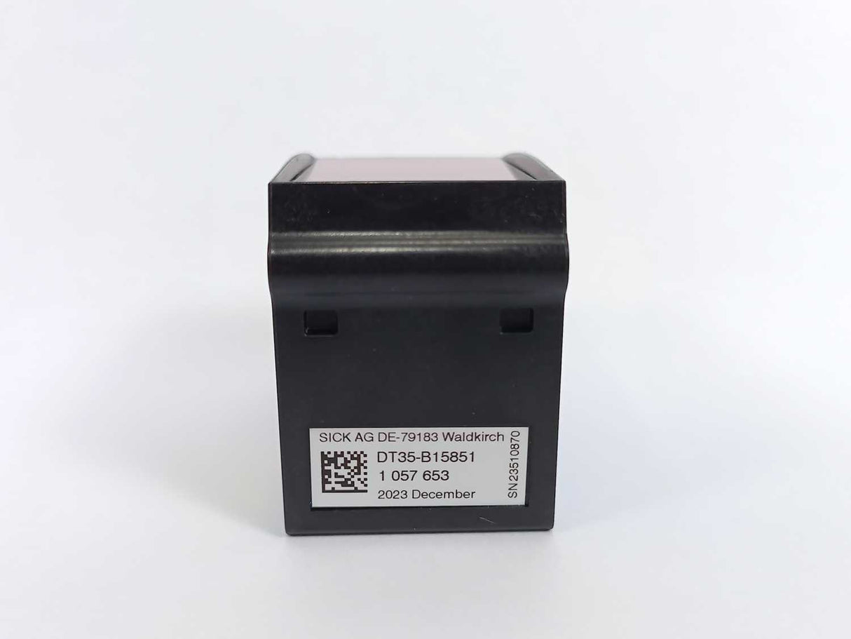 SICK 1057653 DT35-B15851 Distance Sensor