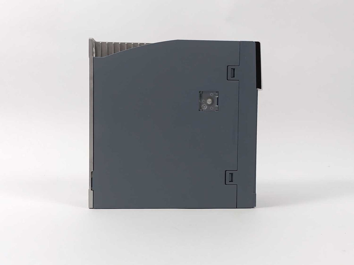 Siemens 6SL3210-5HB10-1UF0 SINAMICS S210 Servo Drive 1AC 230V 0.1kW FSA