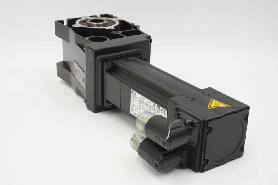LENZE MCS 06I41-RS0B0-Z0B0-ST5S00N-R0SU S-MCT Servo Motor with Gearbox