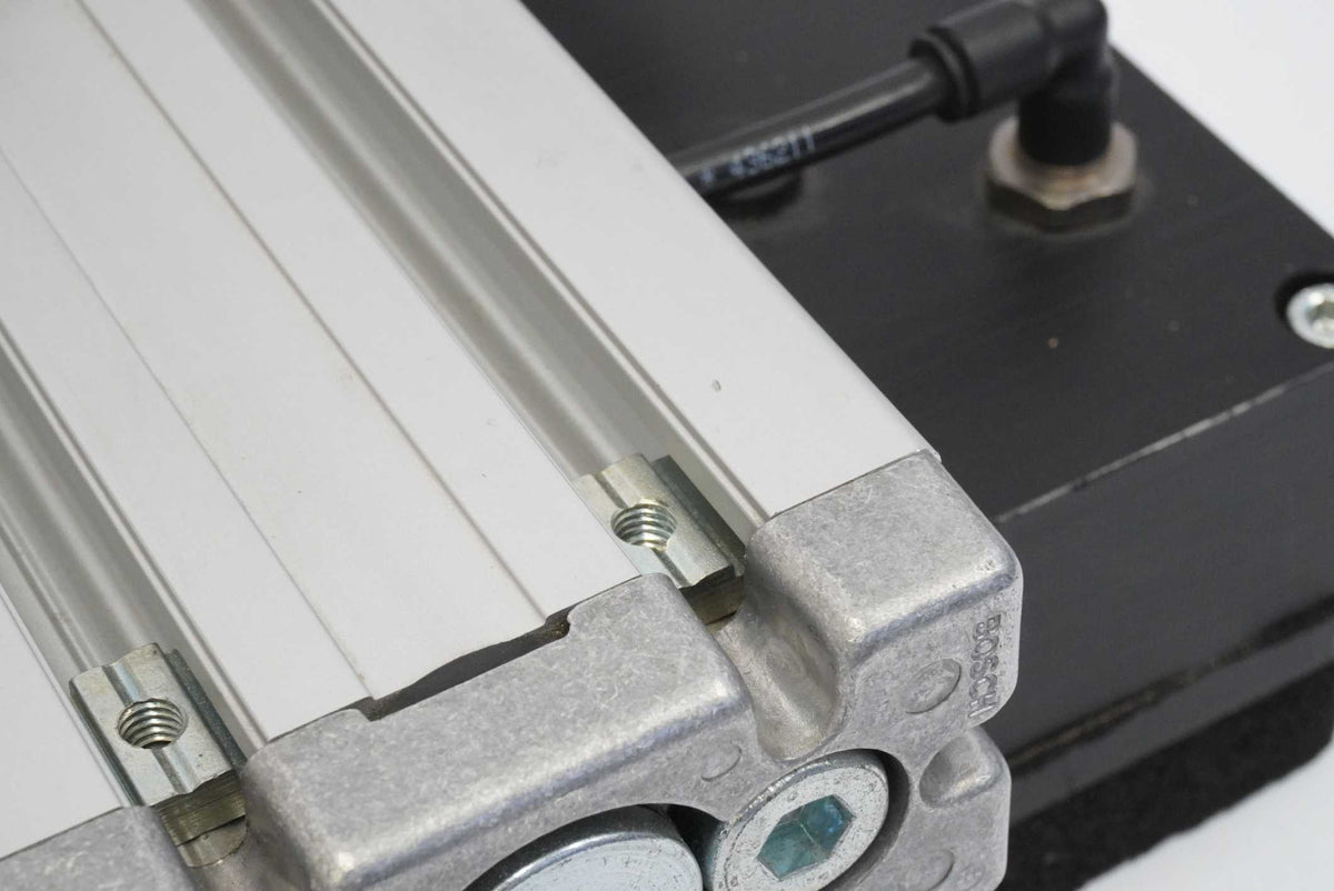 P.D. Lyftteknik AB 110563 Vacuum Gripper Assembly with Pneumatic Cylinder