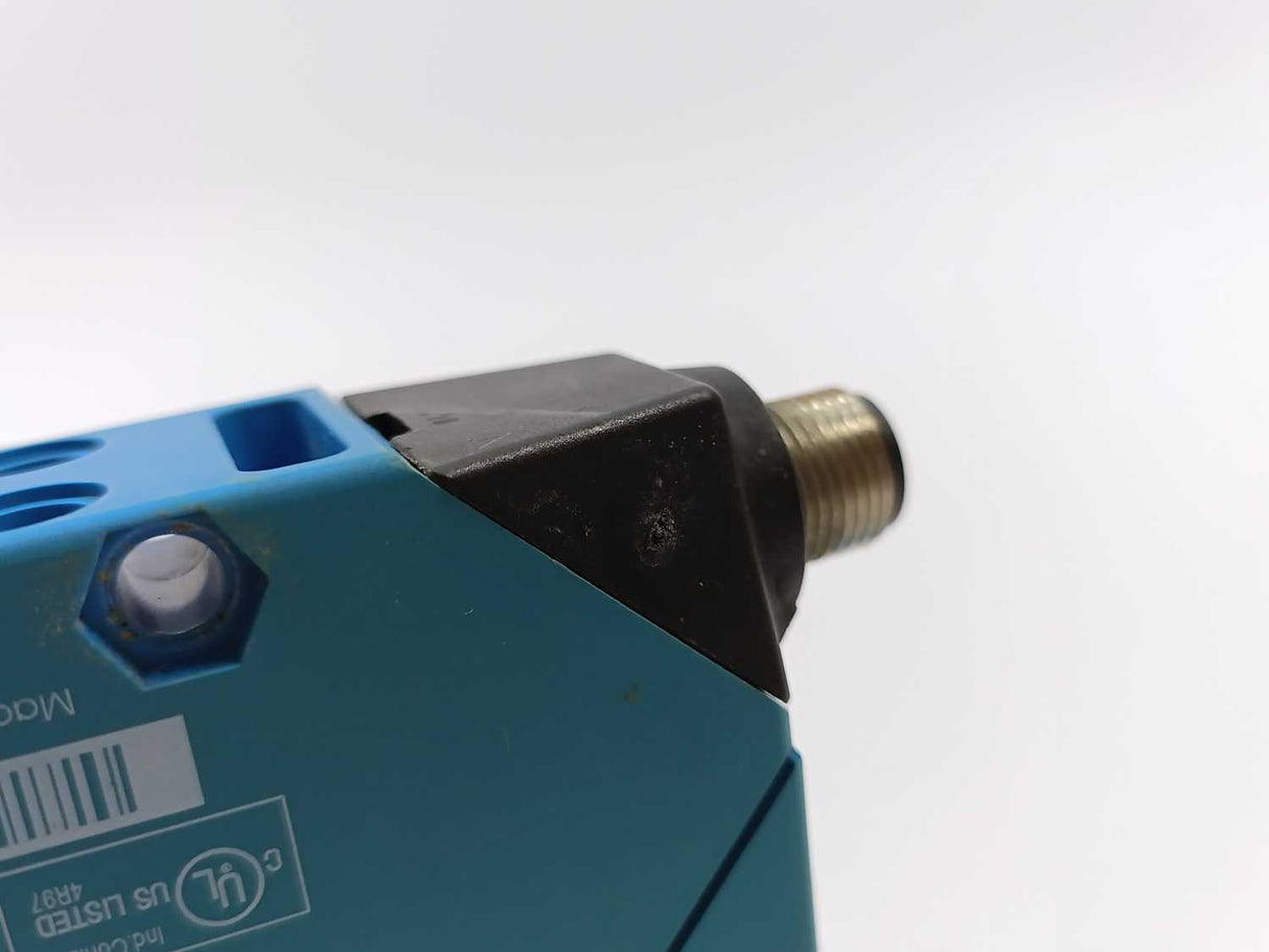 SICK 1019229 WT34-B410 Photoelectric Proximity Sensor