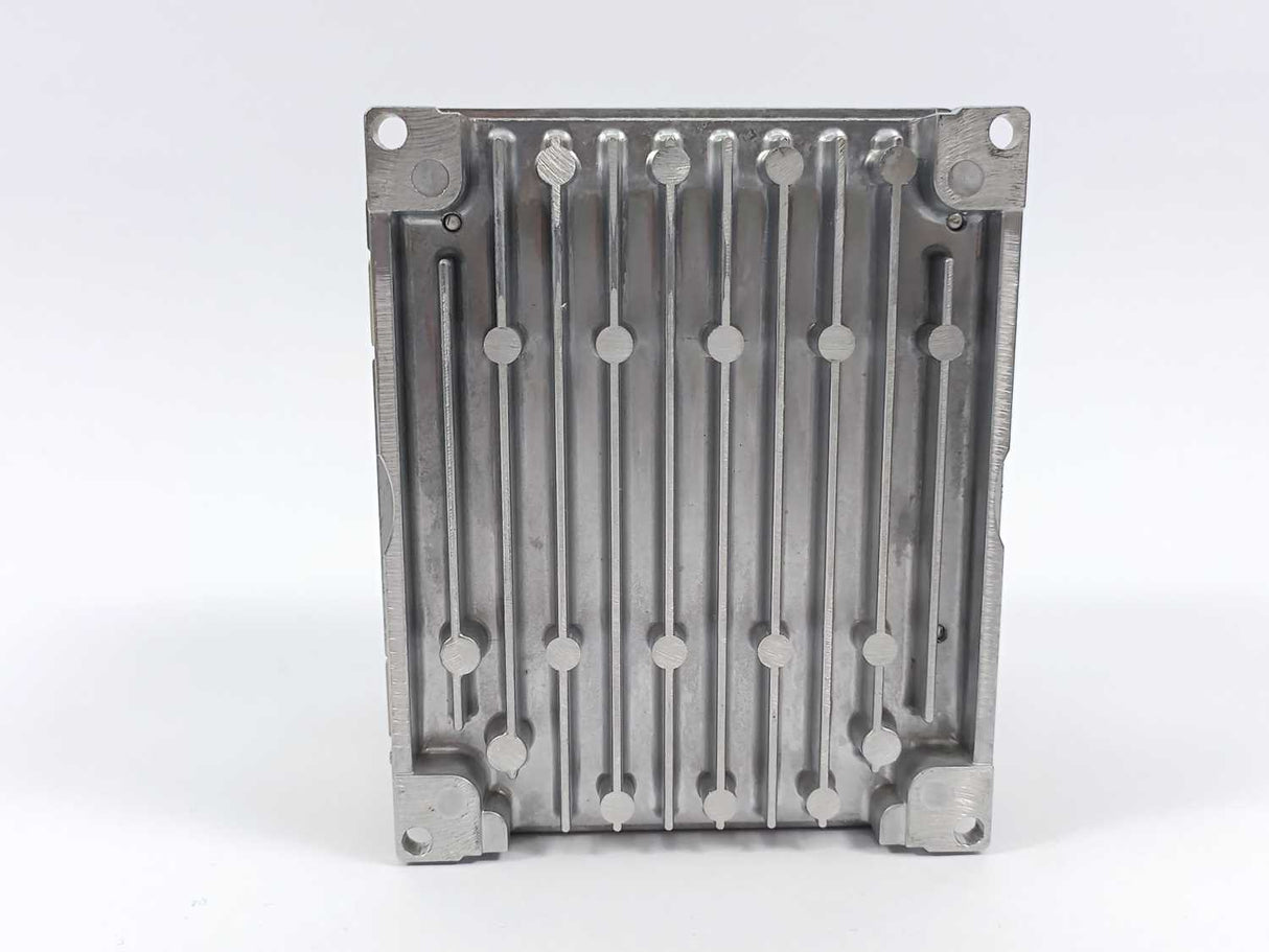 OMRON / YASKAWA CIMR-V7AZ40P2 Varispeed V7 Inverter Drive