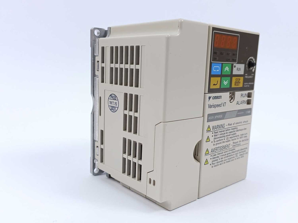 OMRON / YASKAWA CIMR-V7AZ40P2 Varispeed V7 Inverter Drive