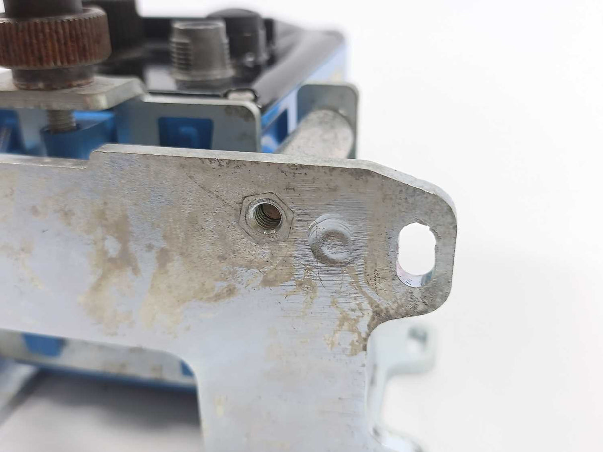 SICK DL100-12AA2112 1060047 Distance Sensor + mounting bracket