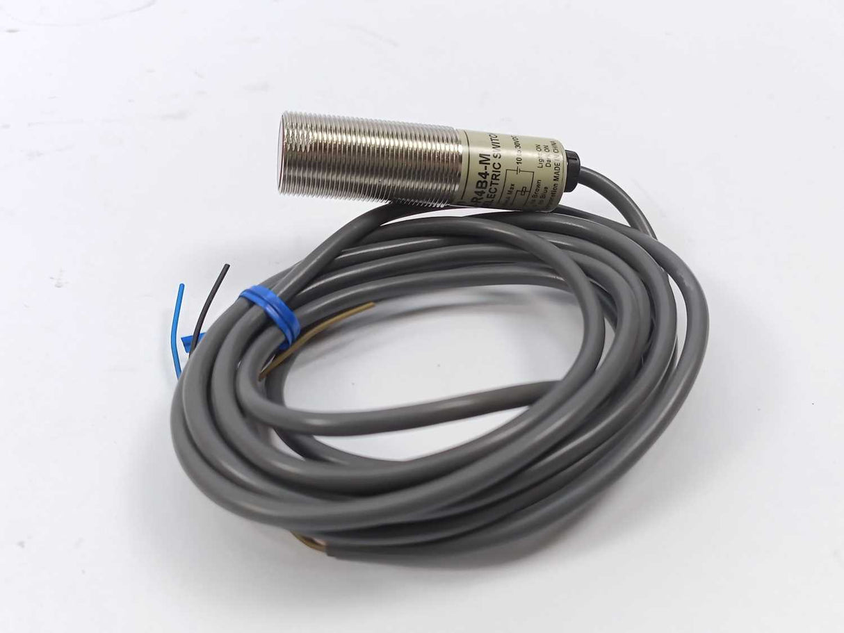 OMRON E3F2-R4B4-M Photoelectric sensor