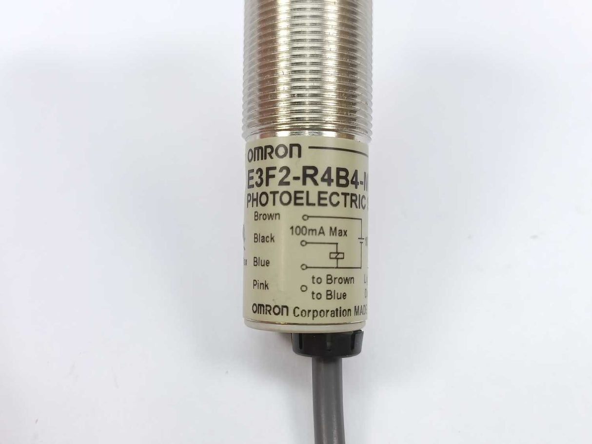 OMRON E3F2-R4B4-M Photoelectric sensor