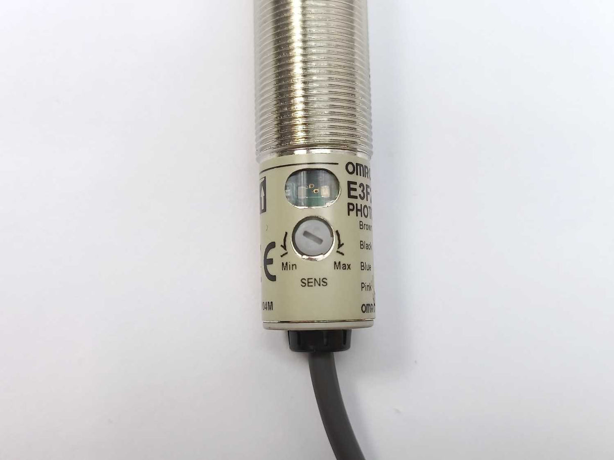 OMRON E3F2-R4B4-M Photoelectric sensor