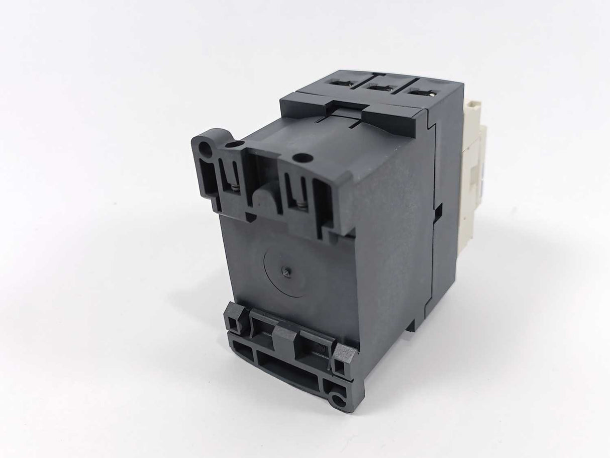 Schneider Electric LC1D09BD Contactor Coil: 24VDC