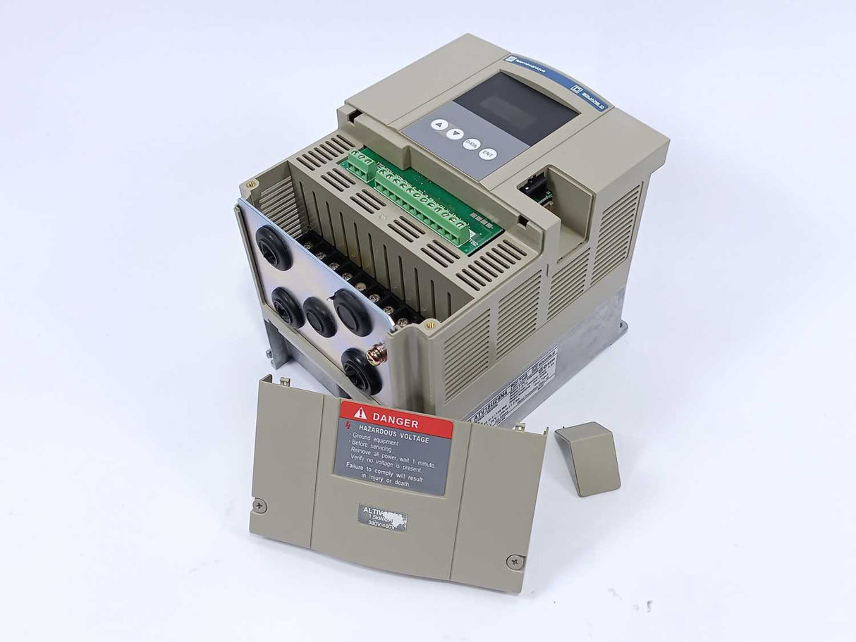 TELEMECANIQUE ATV18U29N4 ALTIVAR18 2,9KVA 380/460V