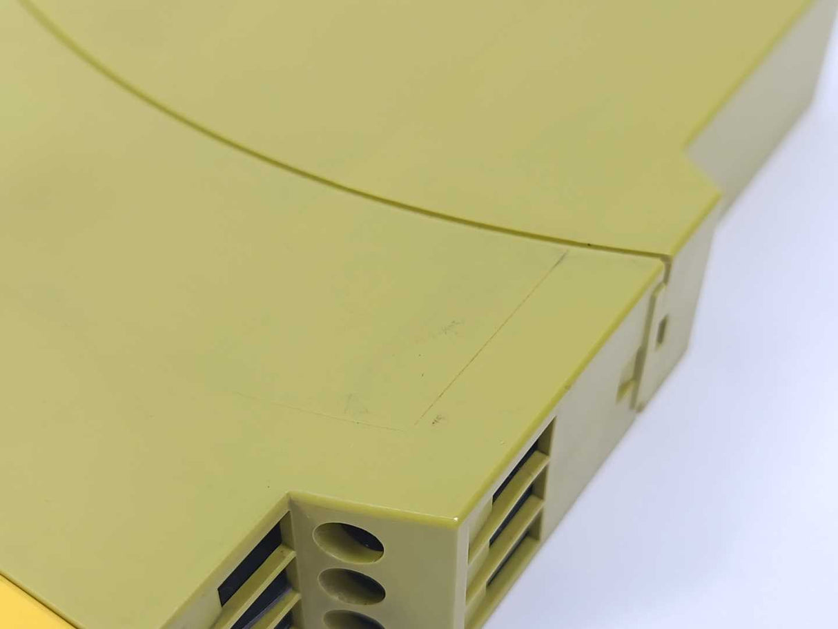Pilz 774059 PNOZ X7 24VACDC 2n/o Safety relay